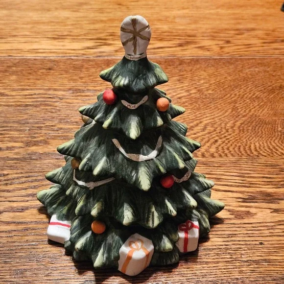 Vintage 1982 Mann Ceramic Musical Christmas Tree Wind Up‎ Green 6in Works