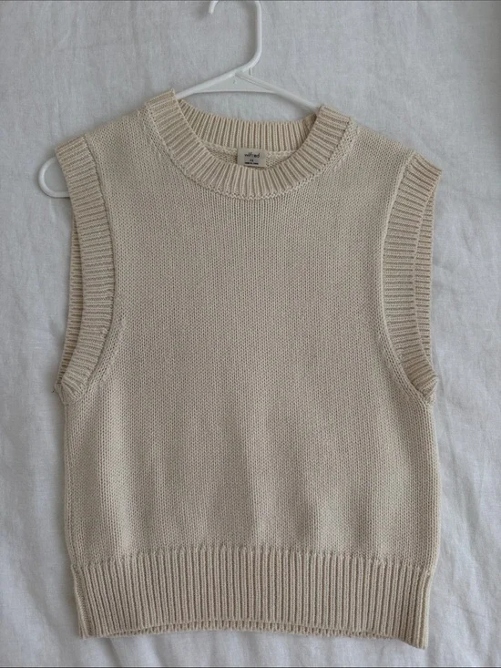 Cream Colored Aritzia Wilfred Sweater Vest XS