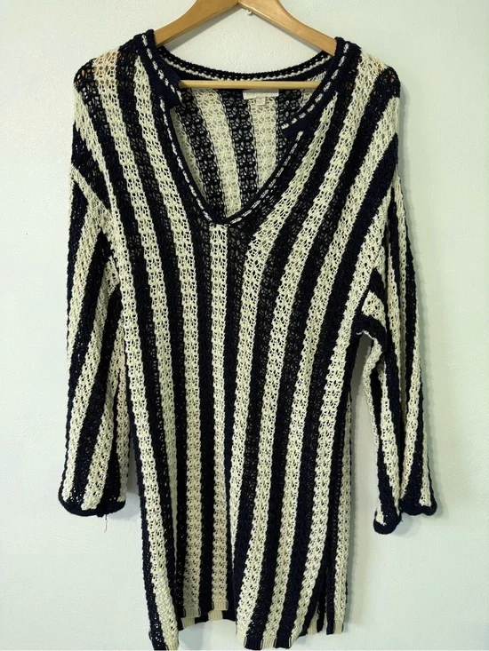 Flying Tomato Black & Cream Striped V-Neck Knit Sweater swim cover up
