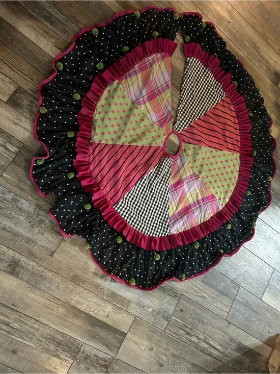 MacKenzie-Childs Fuchsia pink Black Polka Dot Plaid Pom Pom Ruffle tree Skirt