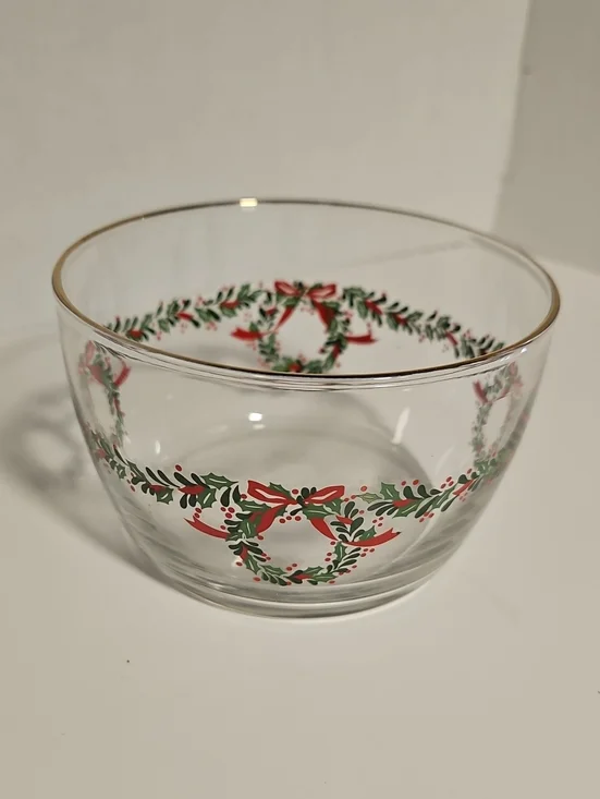 Clear Glass Holiday Bowl with Wreath Motif