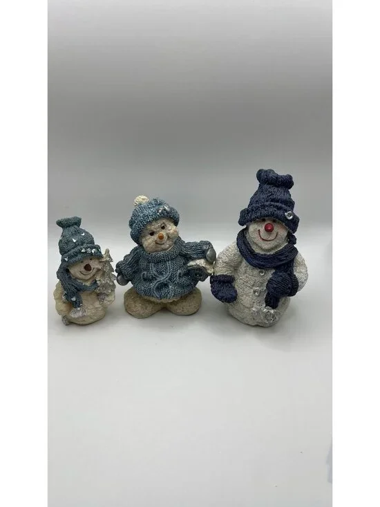 Snowman Figurine Set Of 3 With Cozy Knit Hat Details