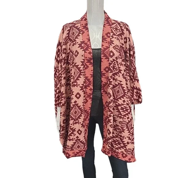 Denim Co Womens Dressy Printed Jacquard Open Front Poncho Cardigan One Size Plus