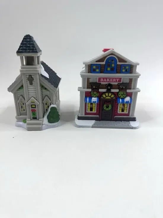 Cobblestone Corners Miniature Village Light Up Church Bakery Christmas Tree