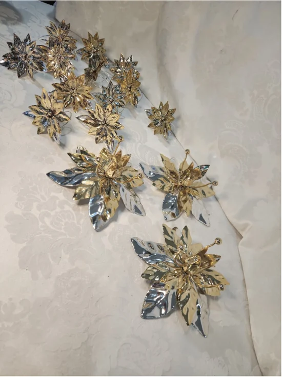1995 Dept 56 Christmas Poinsettia 15pc Set 3candlesticks/12napkinrings,beautiful