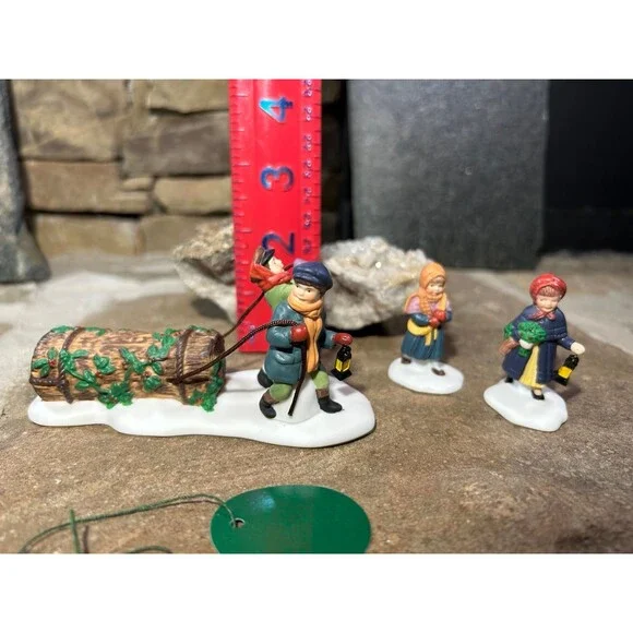 Dept 56 Bringing Home The Yule Log #5558-1 w/ box
