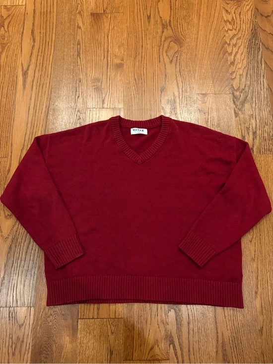 Parke V-Neck Sweater in Burgundy