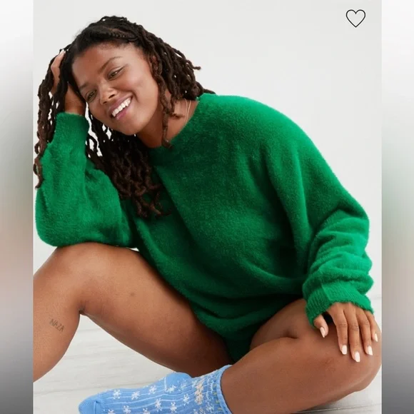 NWT- Aerie Flurry Oversized Crew Sweater- Kelly‎ green- small
