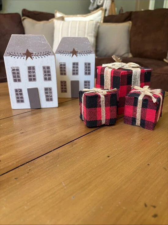 Rustic Buffalo Plaid Gift Box Holiday Set - Red and Black