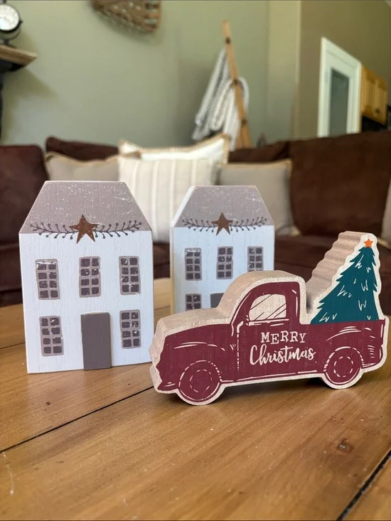Merry Christmas Red Truck Wooden Holiday Décor