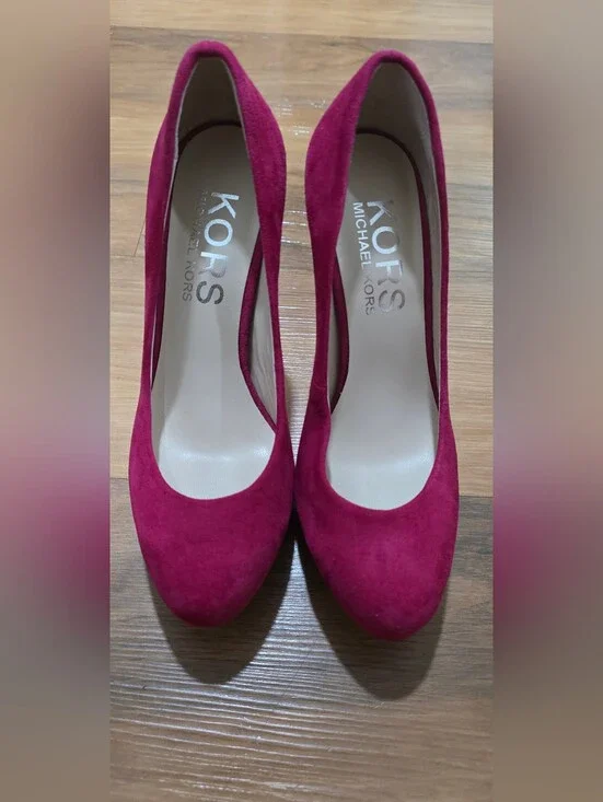 Michael Kors Suede Court Pumps in Raspberry Pink
