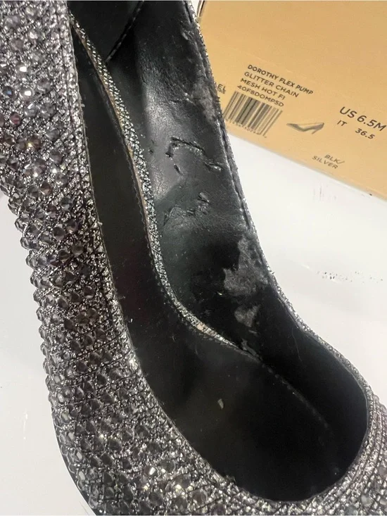 Michael Kors Black and Silver Women's Pump