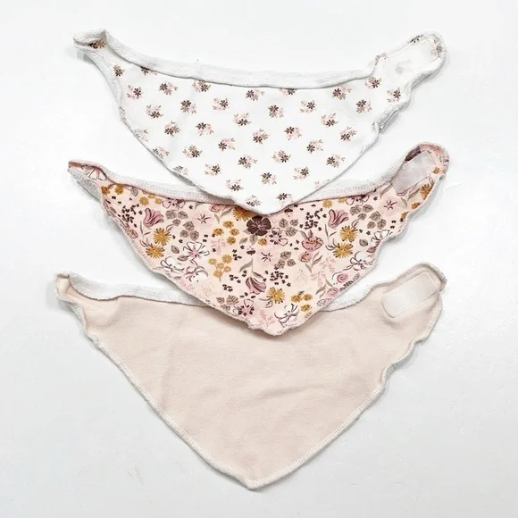 Kyle & Deena baby girl bandana bibs