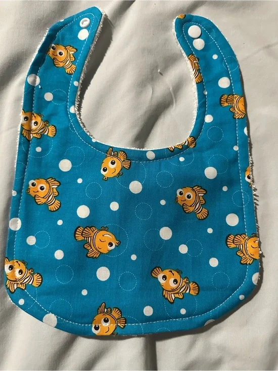 Handmade Finding Nemo bib