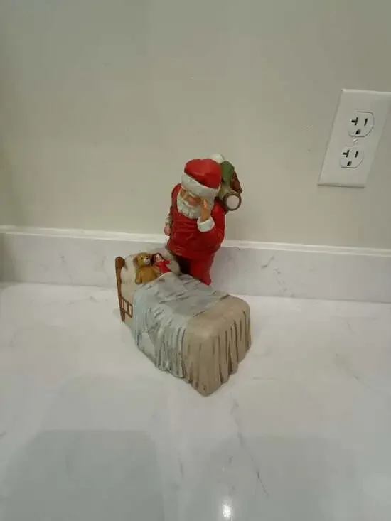 Vintage 1988 Schmid Musical Christmas Figurine Santa Watching Over Sleeping Chil