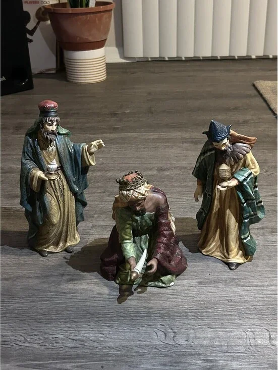 VTG Grandeur Noel Nativity 3 Wisemen Ceramic Figurines Christmas 1999 7
