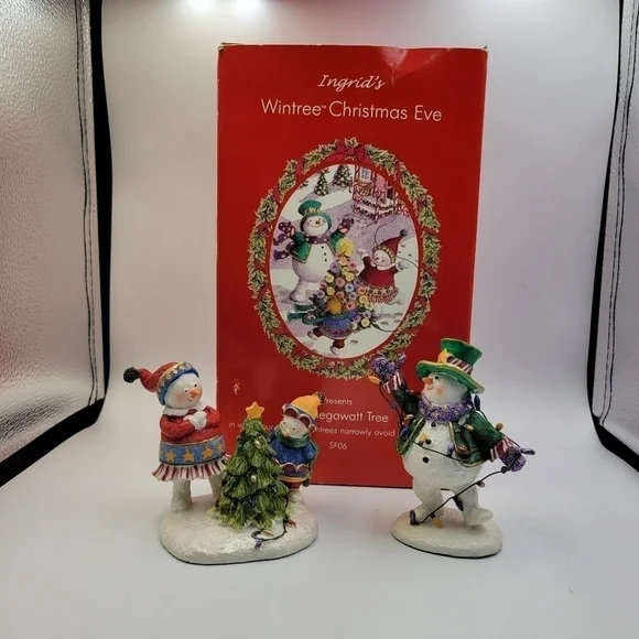 Ingrid’s Wintree Christmas Eve Megawatt Tree 1998 Figures - in Original Box