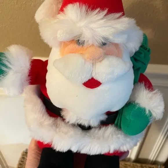 1990’s Stuffins Plush Santa New Condition!
