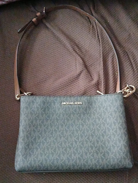 Michael Kors Trisha 3 Compartment Crossbody