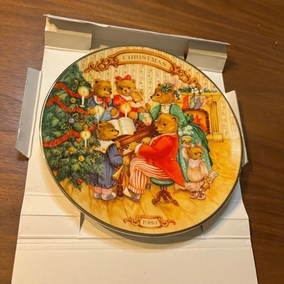 AVON 1989 Christmas 8