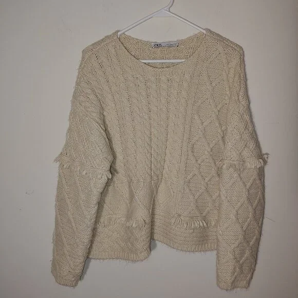 Zara Chunky Cable Knit Patchwork Fringe Details Crew Neck Sweater Size M Cream