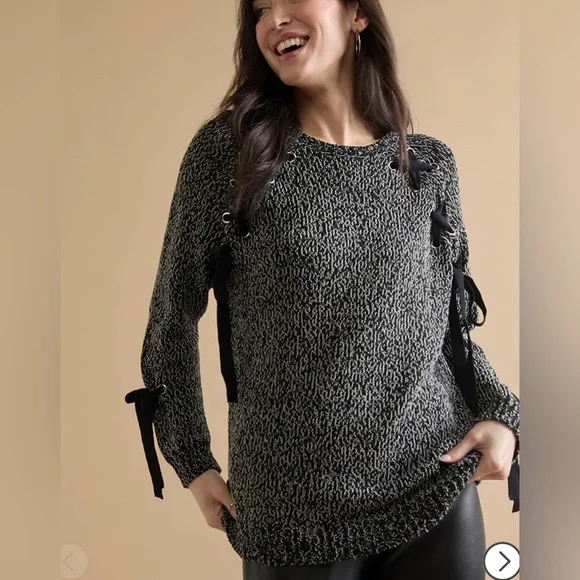 Francesca's Galilea Lace‎ Up Pullover Sweater - NWT - Black and White