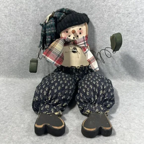 Snowman‎ Wooden Shelf Sitter Plaid Scarf  Knitted Hat Wood Mittens Holiday Decor