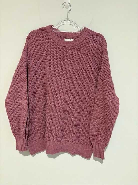 American Eagle Oversized Crew Neck Long Sleeved Waffle Knit Sweater pink large