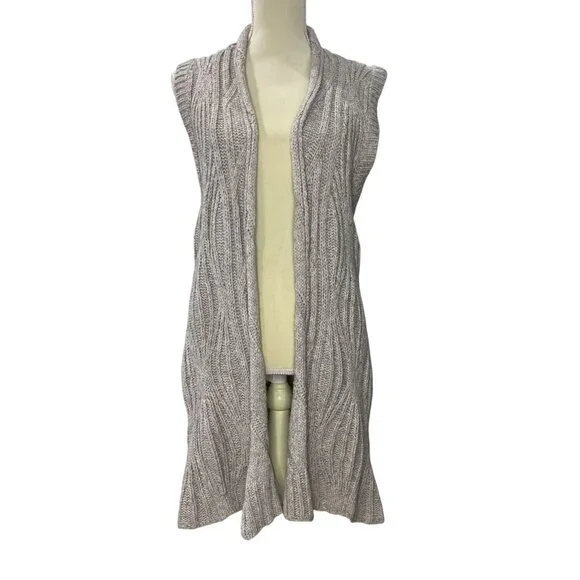 Cabi Open Front Wool Cardigan Womens Size Medium Cable Knit Sweater Vest Oatmeal