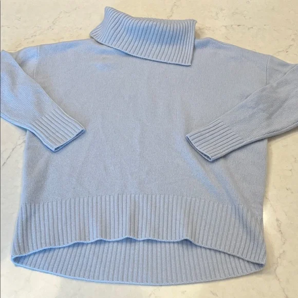 Nordstrom Cashmere‎ Soft Sky Blue Cowl Neck Sweater Size Small