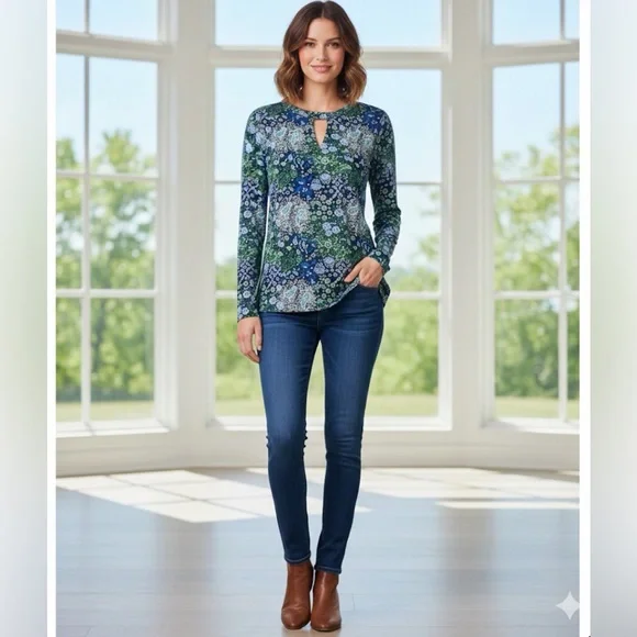 Michael Kors Blue and Green Floral  Top #tometogirl Fmedtersnean #summer