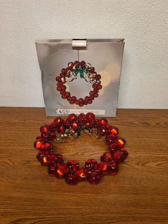 Seasonal Decor Christmas Festive Jingle Bell Wreath 12