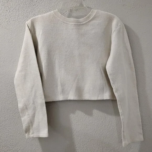 Zara -S-Cropped Long Sleeve Sweater Cream Size Small