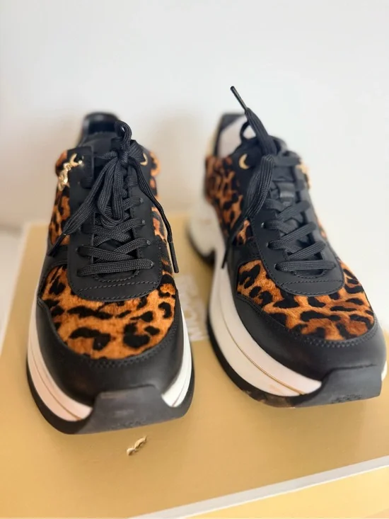 Michael Kors Arla Trainer Women’s Black & Leopard Print  Sneakers size 9.5