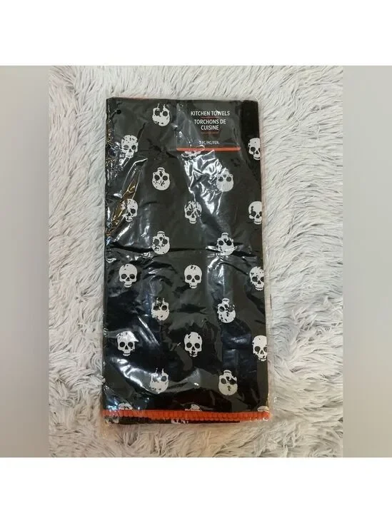 Home Essentials Halloween theme 2 pack of kitchen towels