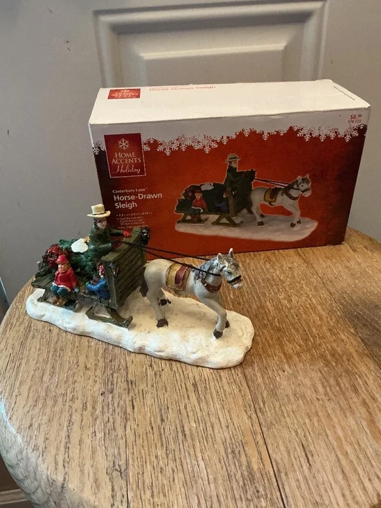 Home Accents Holiday Cantebury Lane Horse-Drawn Sleigh Village Collection