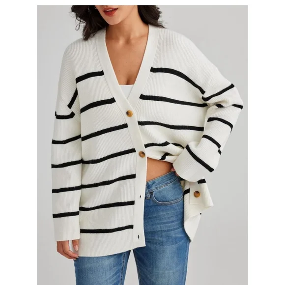 Women's Oversized LILLUSORY White & Black Striped Cardigan XS Cozy Coastal