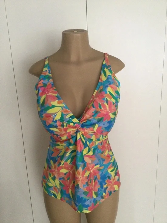 Sunsets Shoreline Petals Underwire Tankini Size 36E/34F/32G