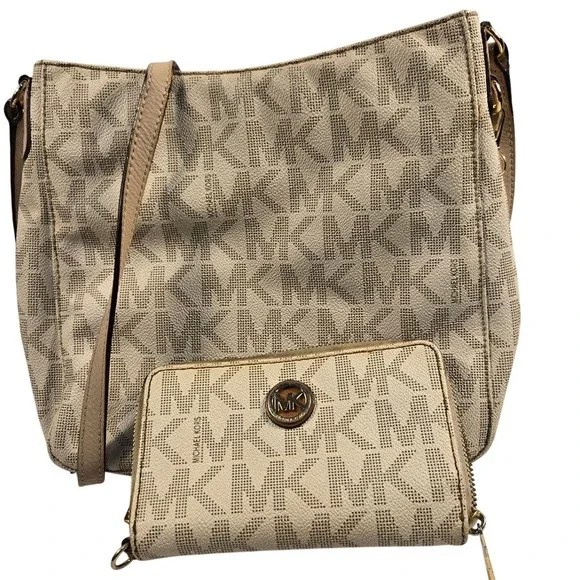 Vtg. Michael Kors Vanilla Signature Logo Crossbody Bag & Zip Wallet Set NS-1501
