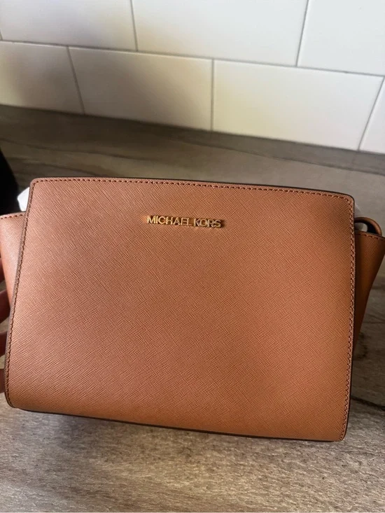 Michael Kors Selma Crossbody Bag