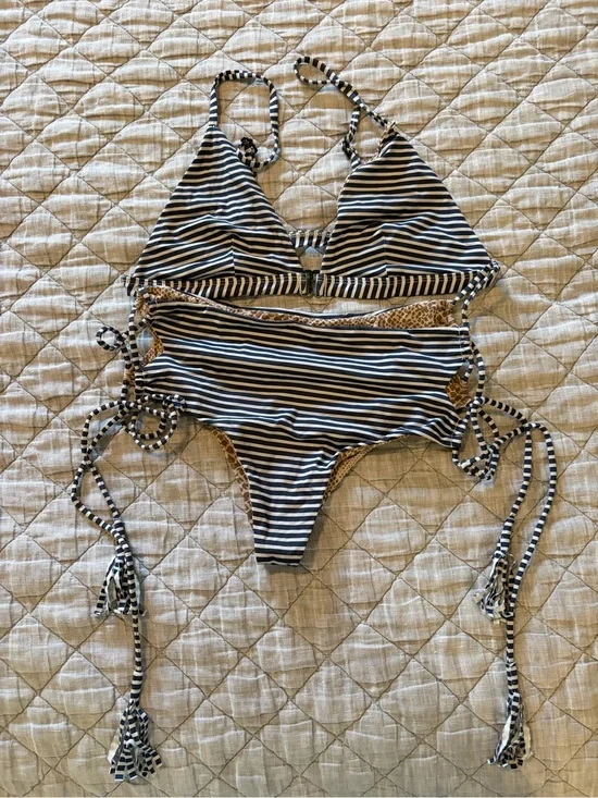 Acacia navy and White Striped Two-Piece Swim Set Large top and medium bottom