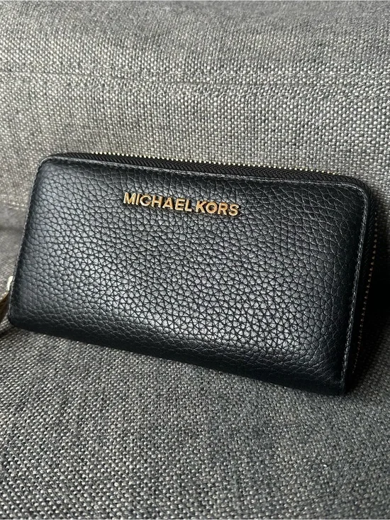 Michael Kors Jet Set Travel Medium Continental Wristlet Wallet Black