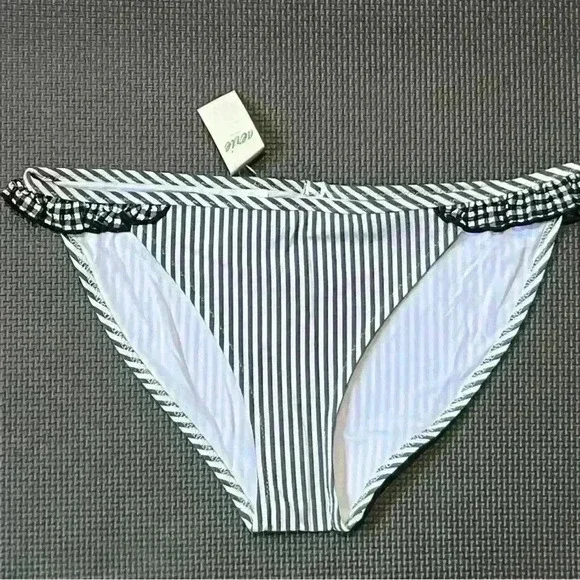 Aerie Bikini Bottom Women XS Black White Stripe Gingham Ruffle Full Coverage NWT