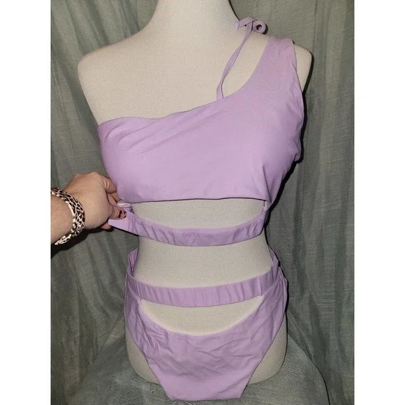 NWOT One Shoulder Bikini 3xl lavender purple