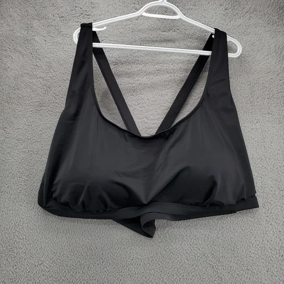 Swimsuits For All Black V-Neck Sports Bikini Top with Crossover Straps