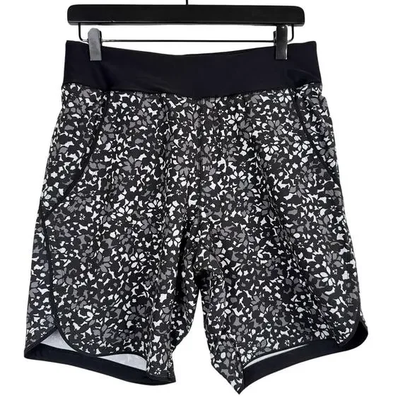 Lands' End Womens Swim Shorts Black White Floral 19L Long High Rise - 4