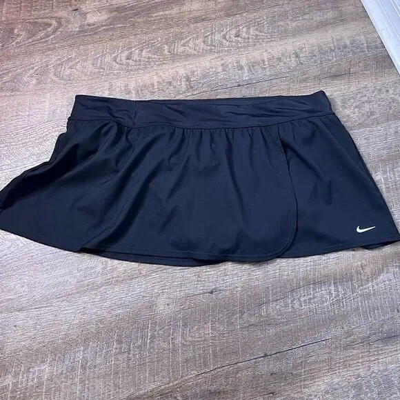 ‎Nike Essential Board Skirt- 3X