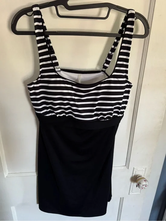 Sz 10 Lands End Swimsuit Top/Dress