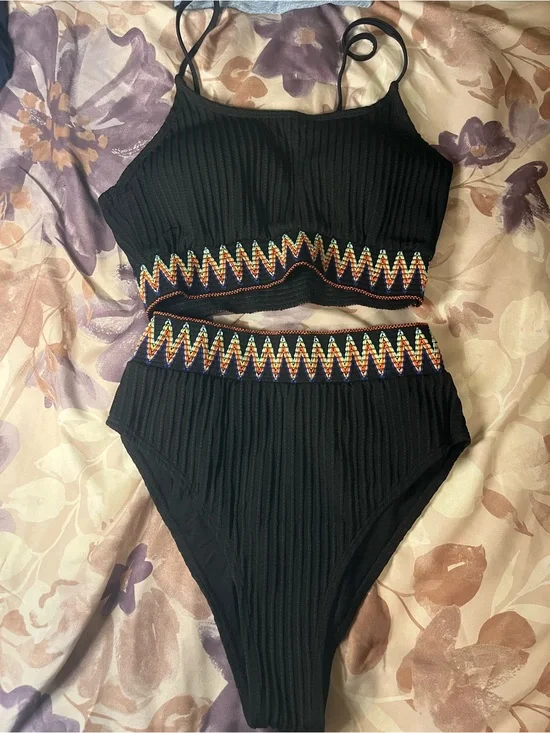 Cupshe Black Ribbed High-Waist Bikini with Multicolor Zigzag Trim