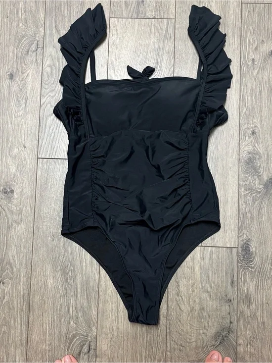 Black ruffle modest cute one piece swimsuit large NWOT